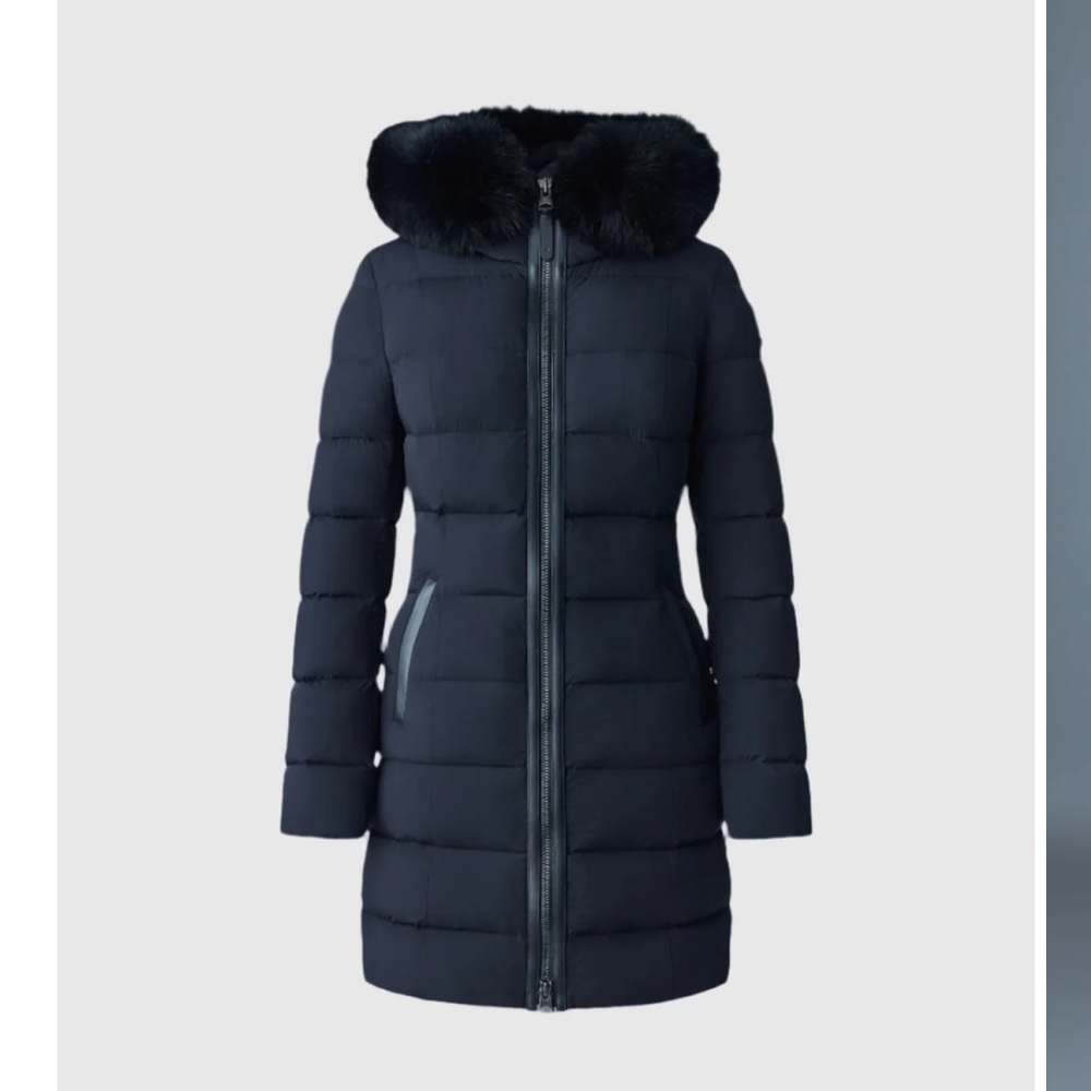 Mackage Calla Stretch Light Down Puffer in Navy- Size Small - Picture 5 of 6